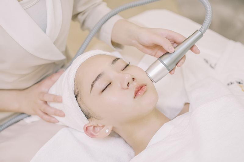 高端美容教育：解锁美丽产业的黄金钥匙